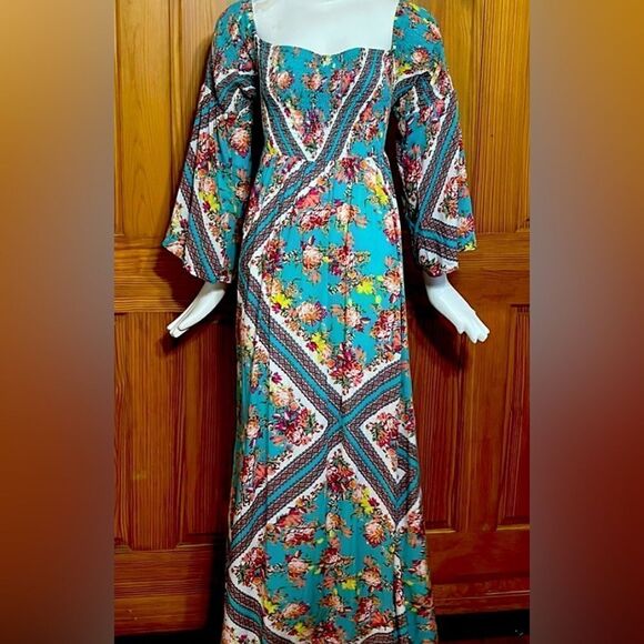 Torrid Off-Shoulder Teal Floral Maxi Dress - Picture 2 of 8